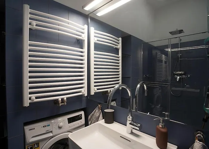 Appartement Charmante Neu Renovierte In Der Naehe Des Stadtzentrums *